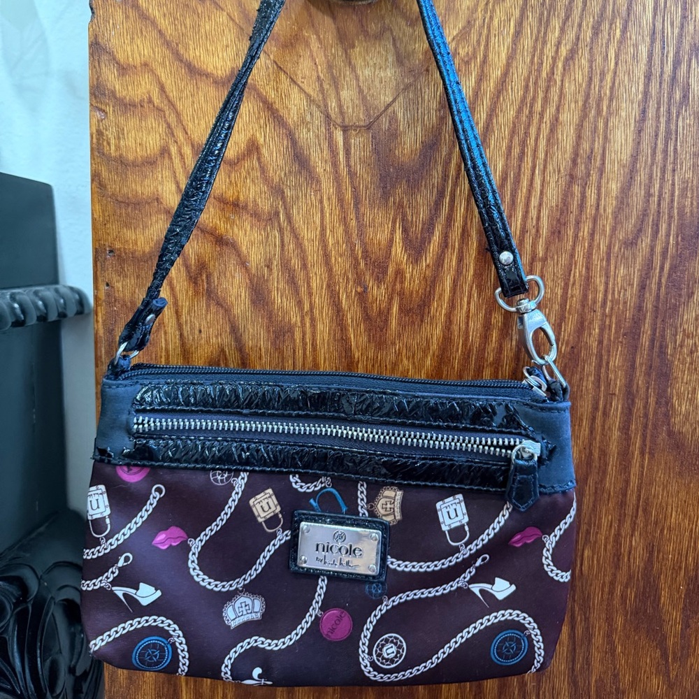 Vintage Nicole Lee Black and Brown Wristlet with Chain Print